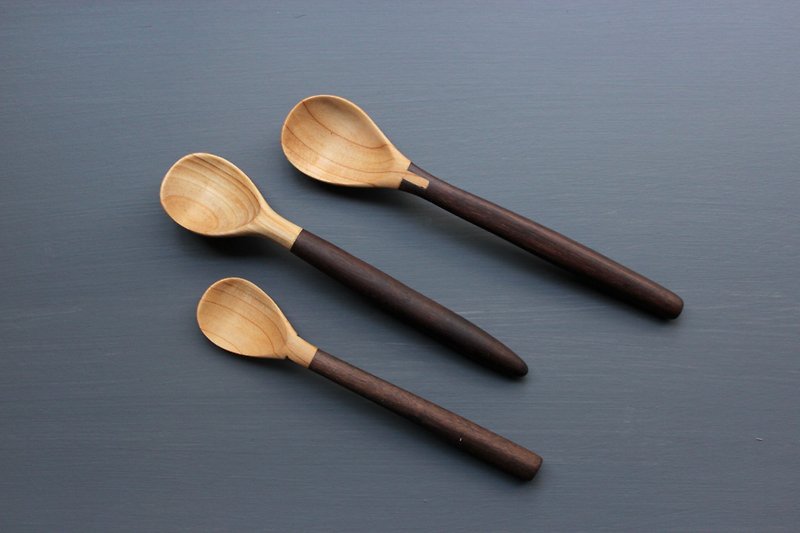 老屋舊木。雙色木料拼接湯匙 - 刀/叉/湯匙/餐具組 - 木頭 咖啡色