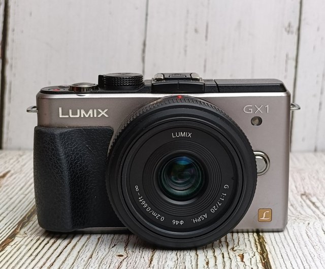 美品 Panasonic GX1 ミラーレス一眼 20mm f1.7レンズ パナソニック GX1 レンズ 20mm F1.7 ミラーレスデジタルカメラ