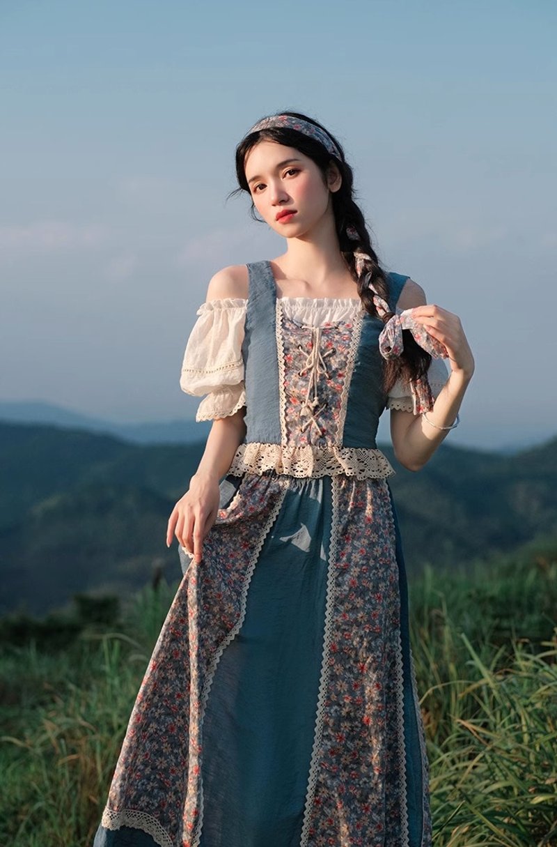 Bavaria's fairy tale retro pastoral style lace top - Women's Tops - Other Materials Blue