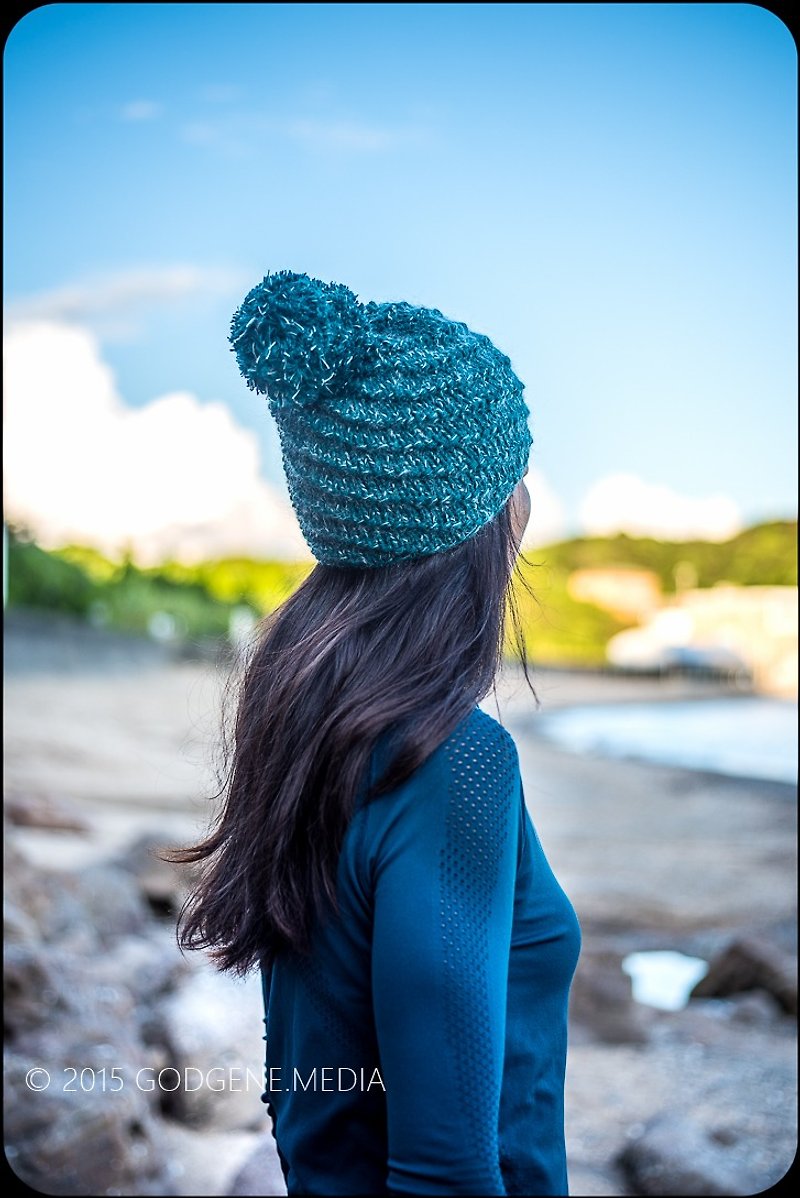 Green spiral hat - Women's Sweaters - Other Materials Green