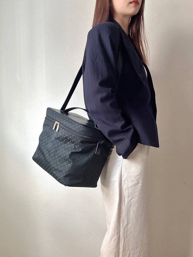 中古名牌 Loewe 羅意威 老花圖案 化妝盒手袋 化妝師工作包 手提 - 側背包/斜背包 - 真皮 黑色