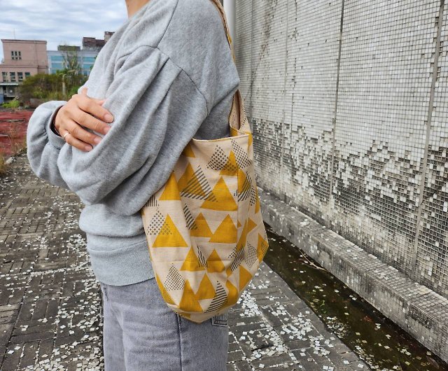 【純手作り】三角幾何学ホーボーバッグ シングルショルダーバッグ 日本製布