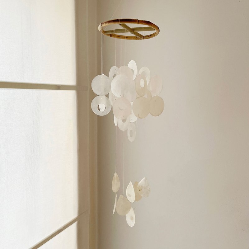 PRE-MADE | Stockholm Rain-Natrual Beige drop | Shell Wind Chime | #1-365 - 擺飾/家飾品 - 貝殼 白色