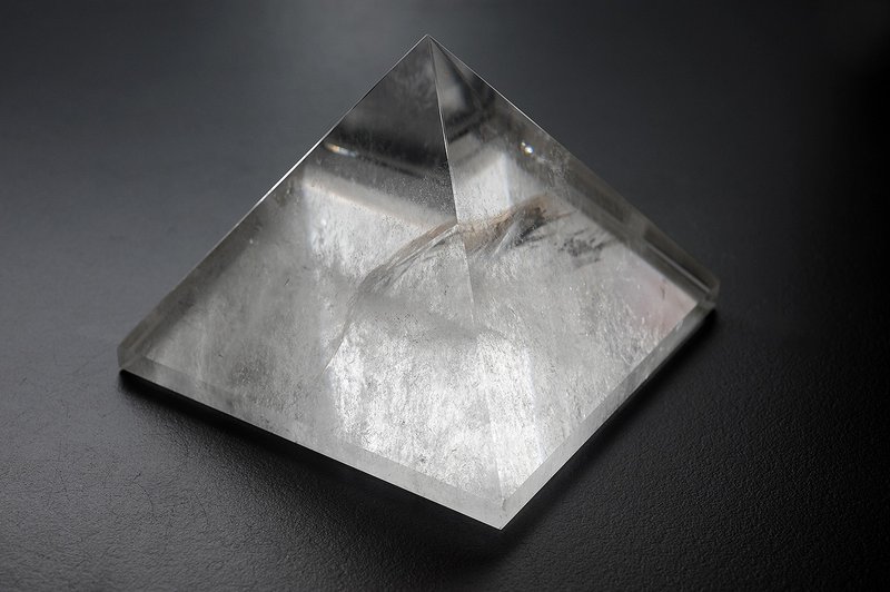 白水晶金字塔礦石/水晶/靈修/開運/招財/破煞/防小人 - 擺飾/家飾品 - 水晶 