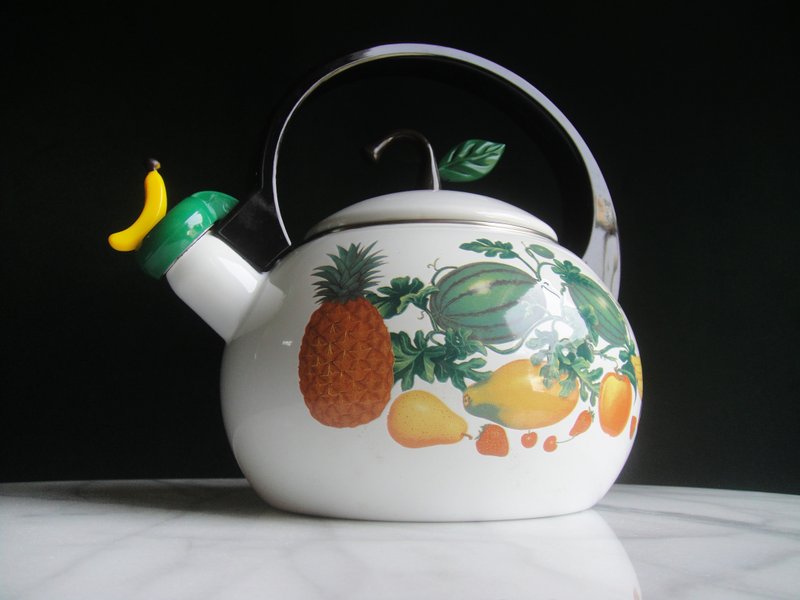 [OLD-TIME] Early second-hand enamel kettle made in Taiwan - Pitchers - Other Materials 