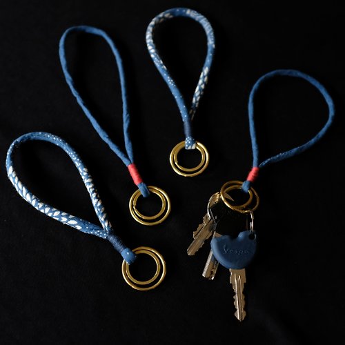 sapana 植物染藍染 手捻粗棉繩 純銅雙扣環 可手挽 鑰匙圈
