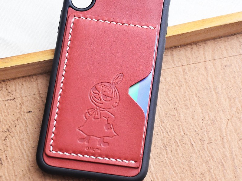 MOOMINx Hong Kong-made leather Ami card mobile phone case material package iPhone officially authorized - เครื่องหนัง - หนังแท้ สีแดง