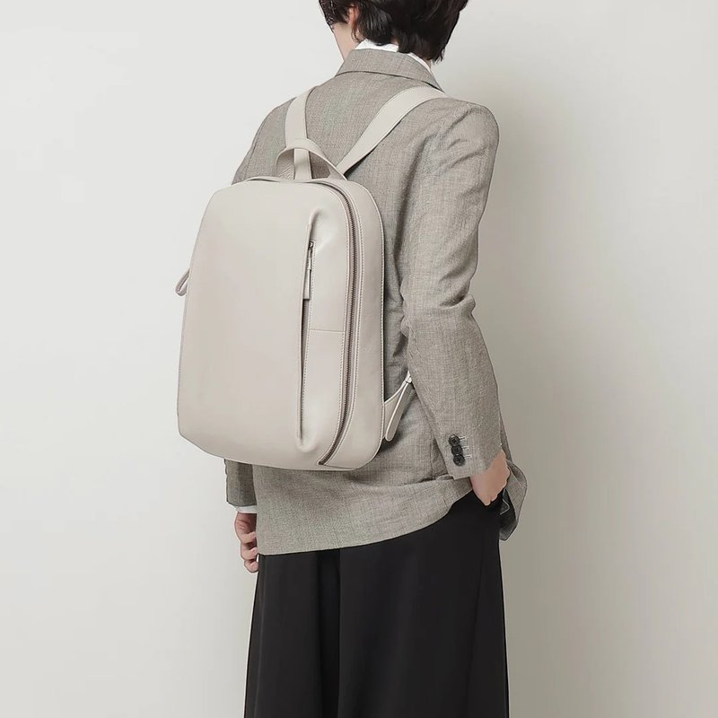 Kazematou Backpack L 2024 Edition-Light Gray - กระเป๋าเป้สะพายหลัง - หนังแท้ สีเทา