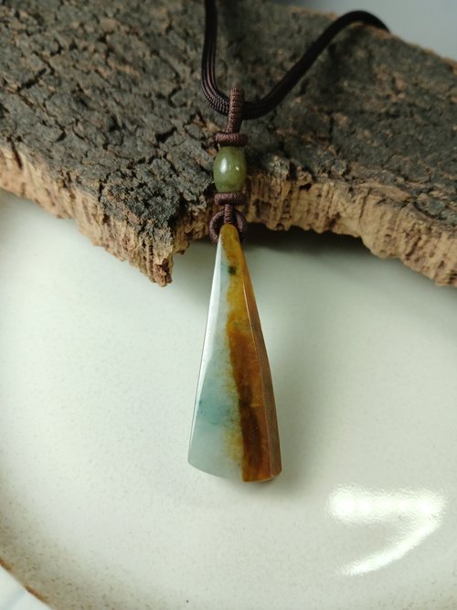JadeGaze 玉凝飾｜臺灣玉雕工藝品牌🚩新品上架！ 項鍊 古典編織 三彩緬甸玉/中性雕刻項鍊