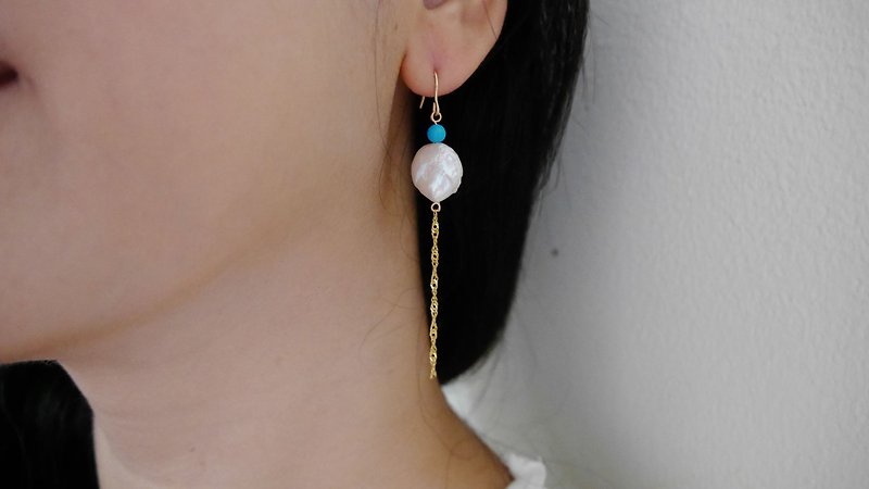 Baroque round pearl pearl long earrings │14kgf natural pearl can change the clip birthday gift - Earrings & Clip-ons - Gemstone White