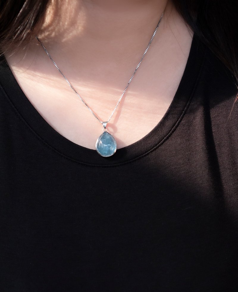 ::Through the blue sky::Sapphire 925 sterling silver necklace (repairable store) - สร้อยคอ - เงินแท้ สีน้ำเงิน