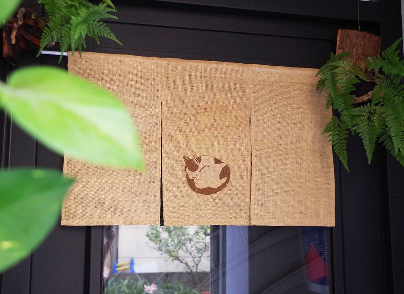 Embroidered cat Japanese-style door curtain (wrapped rod type) (beige hemp plant) __ Free shipping on home decorations Wenqing - ม่านและป้ายประตู - ผ้าฝ้าย/ผ้าลินิน สีกากี