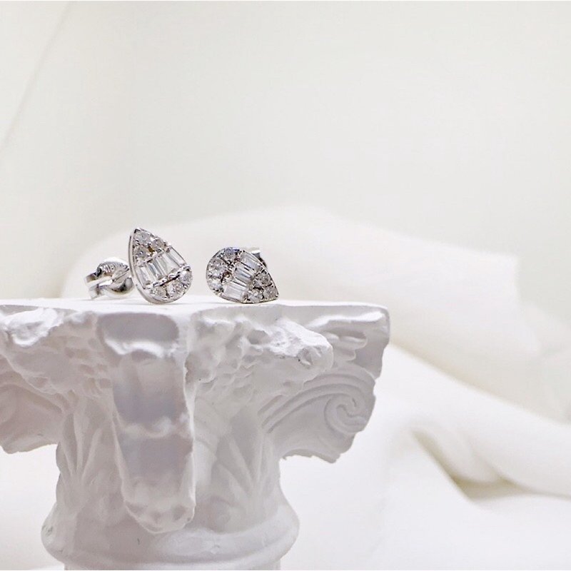 Aru 輕珠寶 微型珠寶18k金 白 單邊10分 共20分天然  鑽石耳環 - 耳環/耳夾 - 鑽石 銀色