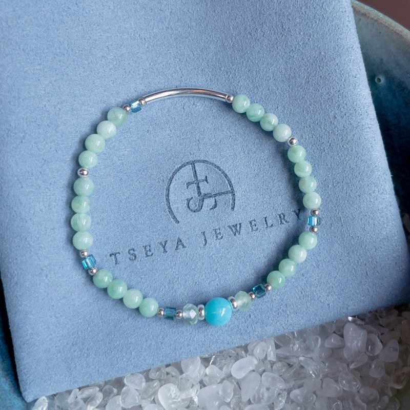 Laurel Goddess∣ Tianhe Stone Grape Stone Sterling Silver Bracelet - Bracelets - Semi-Precious Stones Green