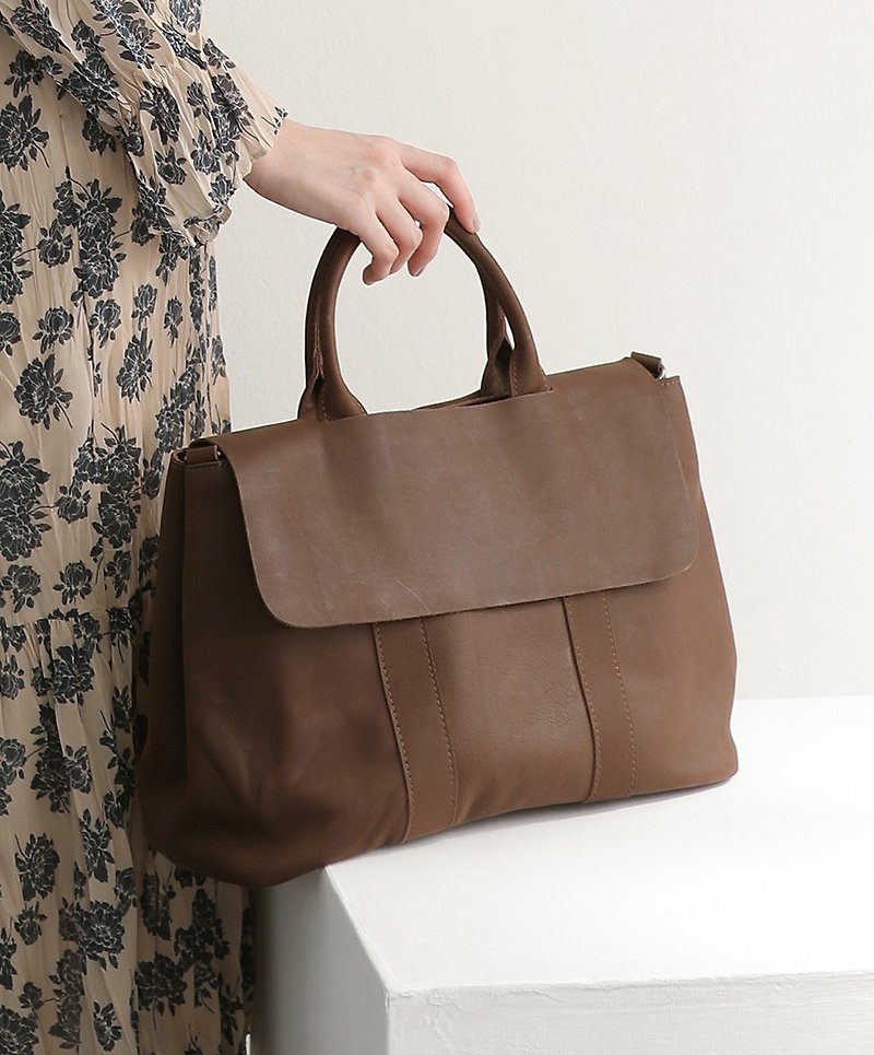 Clamshell simple design leather portable shoulder 2 with large briefcase coffee brown - กระเป๋าแมสเซนเจอร์ - หนังแท้ สีนำ้ตาล
