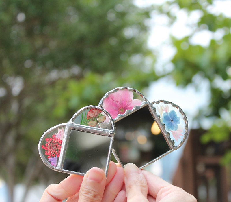 Heart and Heart Double Sided Mirror (Small) | Inlaid Glass | Dried Flowers | Handmade - Other - Glass Multicolor