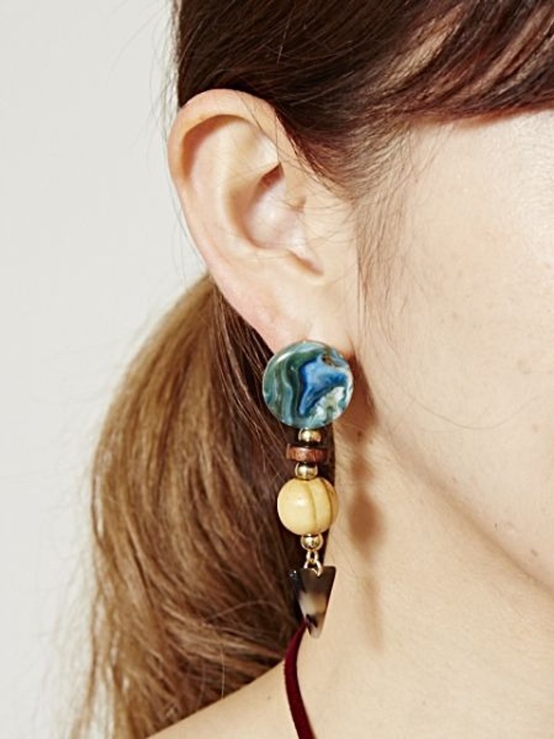 【Pre-order】 ✱ integrated geometric figure ear ✱ (two-color) - Earrings & Clip-ons - Other Metals Multicolor