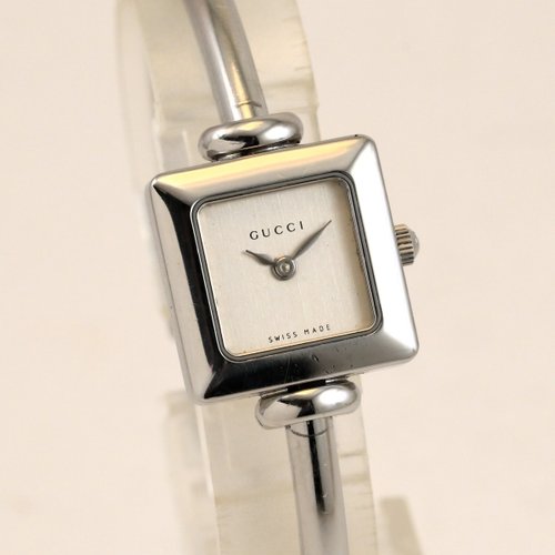 GUCCI 1900L 女性用腕時計クォーツ19mm Silver Square バングル