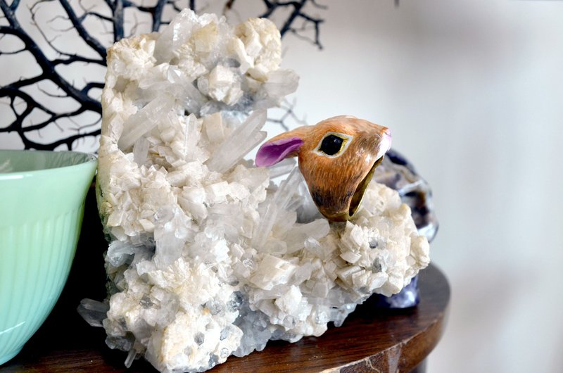 TIMBEE LO 黃銅兔子頭戒指 咖啡兔透明樹脂搪瓷保色 - 戒指 - 其他金屬 咖啡色