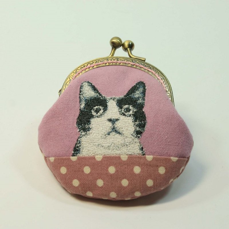 Embroidery 8.5cm mouth gold coin purse 22-black and white cat - Coin Purses - Cotton & Hemp Pink
