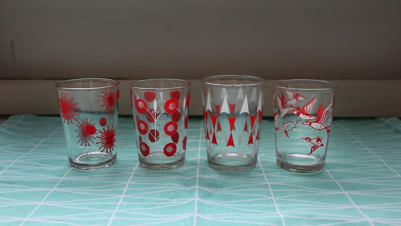 早期水杯-紅色小杯系列 (餐具/老件/舊物/玻璃/圖花/幾何) - 杯子 - 玻璃 紅色