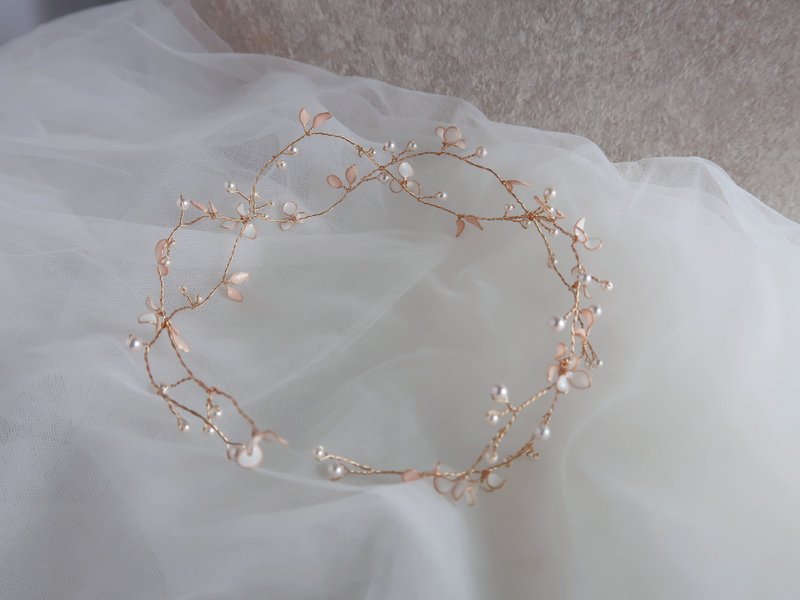 Flower Fairy-Handmade Bridal Jewelry Gifts Bridal Headwear/Bride's Accessories - เครื่องประดับผม - เรซิน ขาว