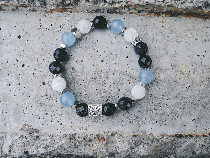 Zhu. Night sky with window - Bracelets - Stone 