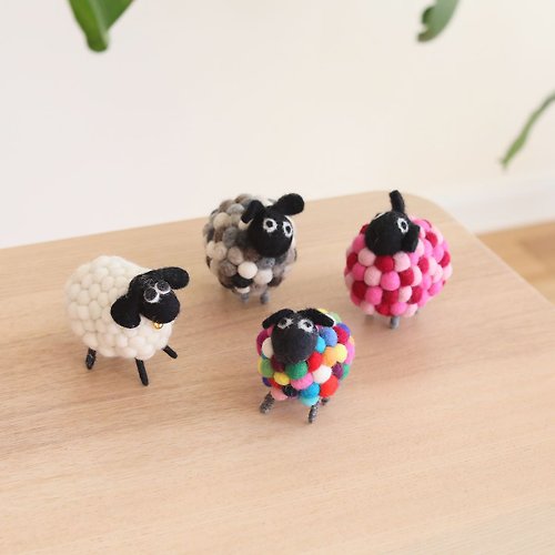 安選物羊毛氈 Ganapati Crafts Co. 羊毛氈桌上小擺飾 - 球球綿羊