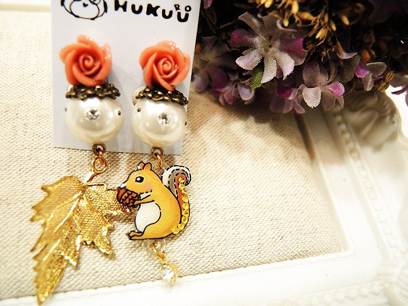 §HUKUROU § Little Squirrel Rose Planet Earrings - ต่างหู - พลาสติก 