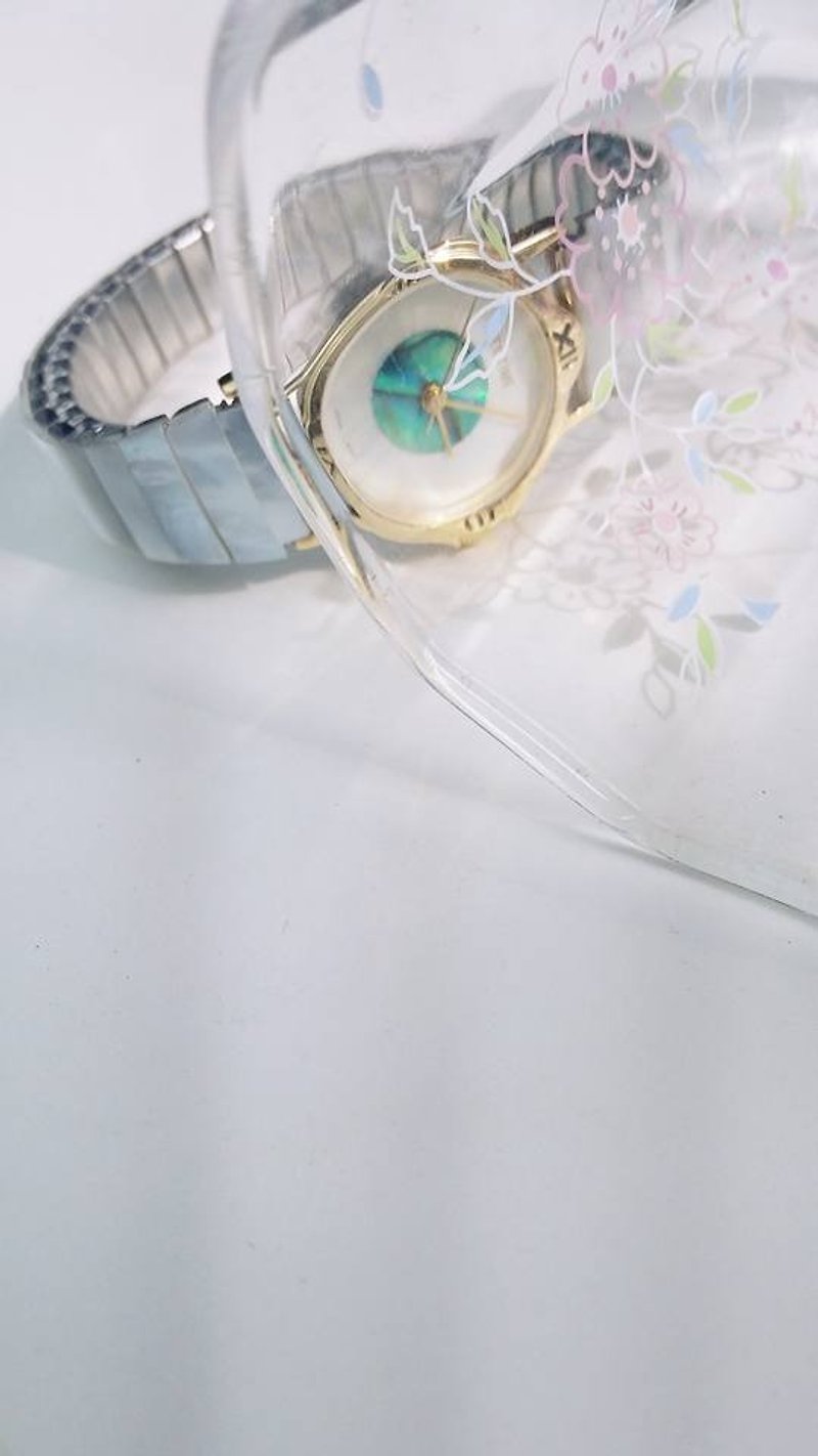 派手な 天然石 虹色貝 白碟貝 伸縮式 のバンド 腕時計 - 腕時計 - 宝石 多色