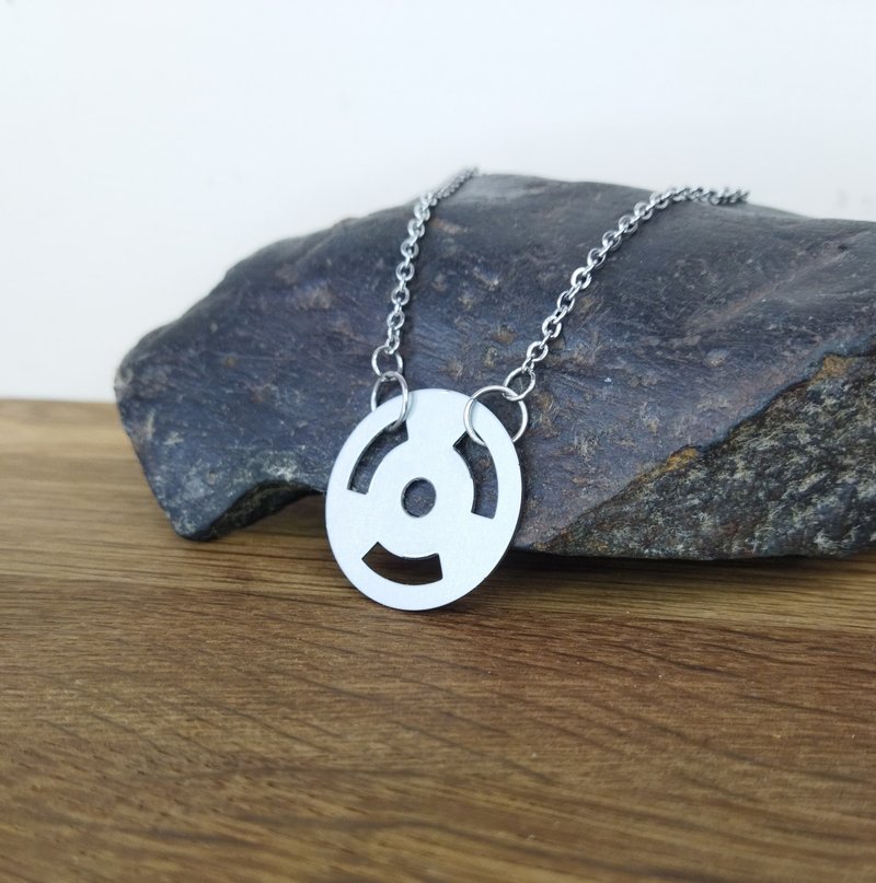 Recycled post apocalyptic pendant on chain Dystopian necklace Radioactive symbol - 項鍊 - 鋁合金 銀色