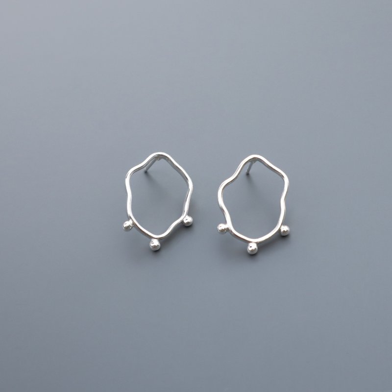 Mismatch Silver Ball Earrings - Sterling Silver - Handmade-Silver Ear Post - ต่างหู - เงินแท้ สีเงิน