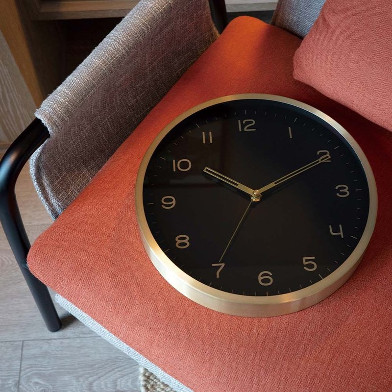 [CarryPlus] 12-inch low-key luxury metal wall clock - classic black and gold color - นาฬิกา - โลหะ สีดำ