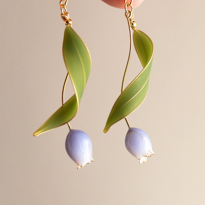 [Romantic tulips] Tulip earrings lavender handmade Bronze resin earrings / Clip-On - ต่างหู - เรซิน สีม่วง