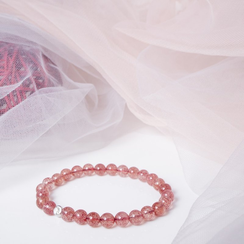 Strawberry Crystal | Natural Energy Bracelet | 6-7mm - สร้อยข้อมือ - คริสตัล สีแดง