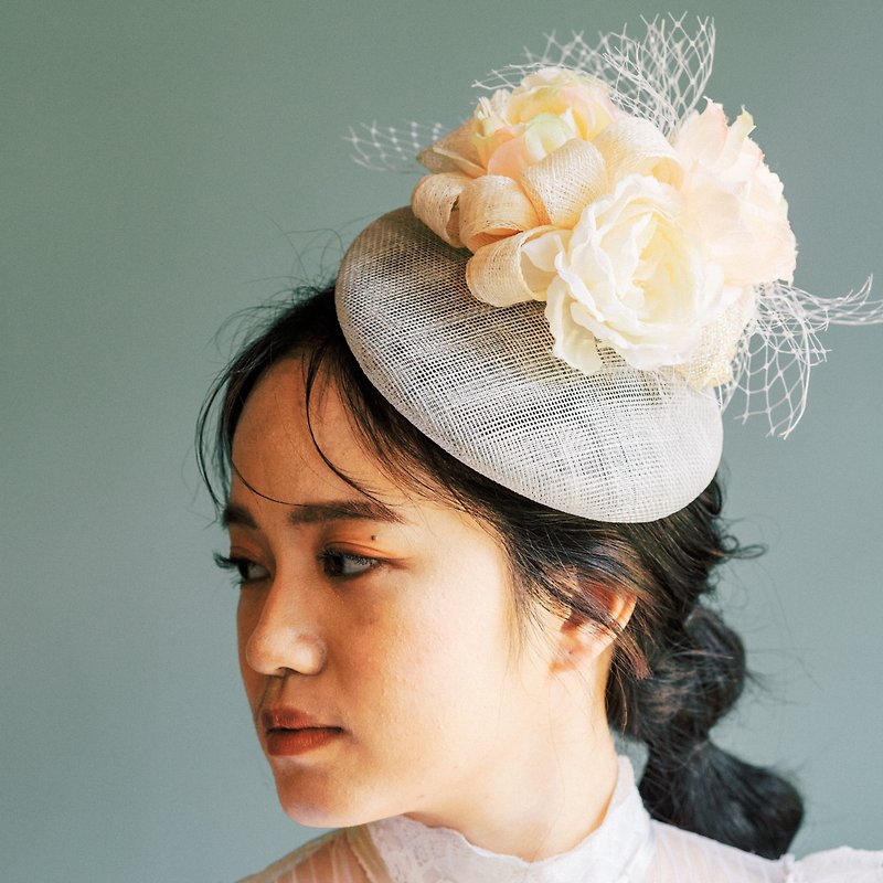 British classical flower hat-CHELSEA-limited one piece - หมวก - ผ้าฝ้าย/ผ้าลินิน สีเงิน