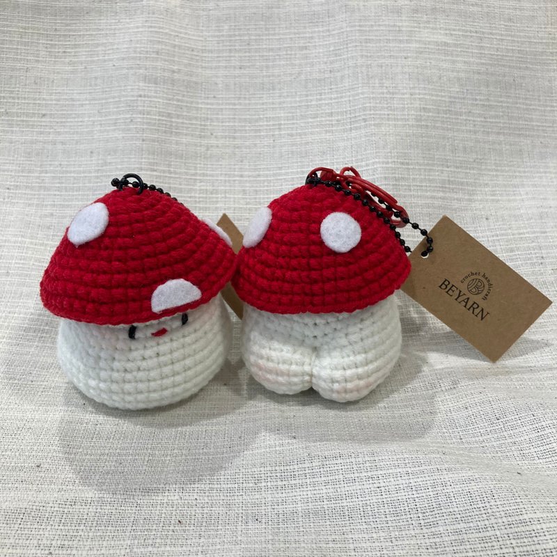 Mushroom keychain - 鑰匙圈/鑰匙包 - 棉．麻 紅色