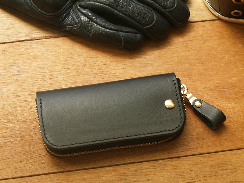Leather Key Case ( Custom Name / Gift Wrapped ) - Gentle Black - ที่ห้อยกุญแจ - หนังแท้ สีดำ