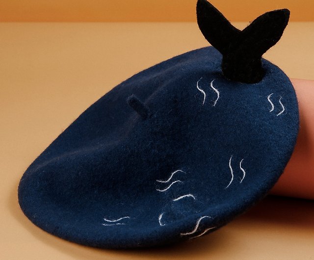 Handmade wool felt DIY three-dimensional fish tail beret painter