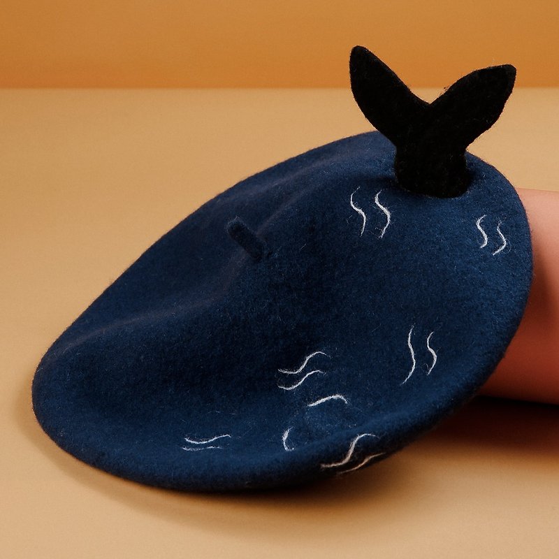 Handmade wool felt DIY three-dimensional fish tail beret painter hat millinery fish came to bud hat fun gift - หมวก - ขนแกะ 