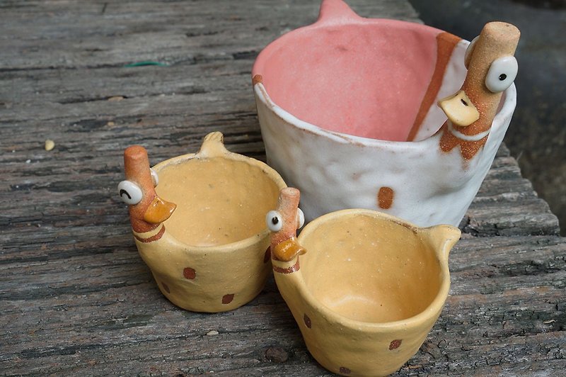 アヒルサボテン植えたサボテン植えた小さな手作りセラミック工場 - 花瓶・植木鉢 - 陶器 ピンク