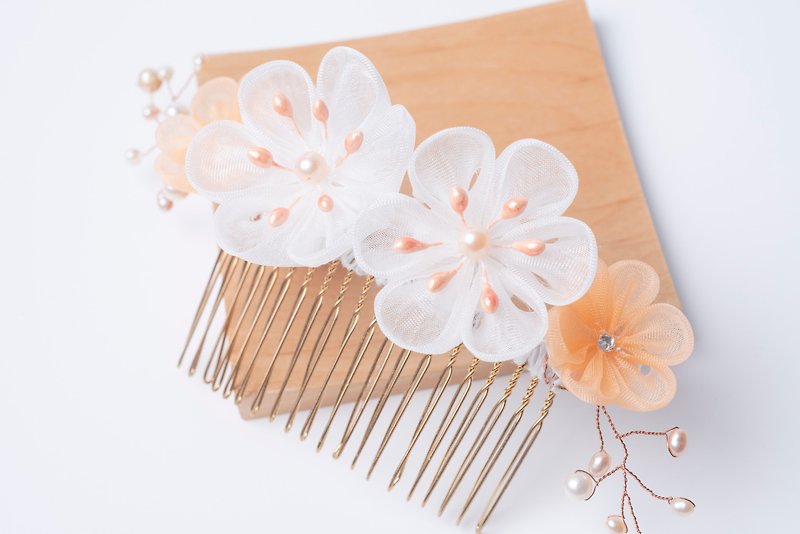 [彩いろど]つまみ细工/ Freshwater Pearl Chiffon Ribbon and Wind Cloth Flower 20 Hawthorn Comb - Orange - Hair Accessories - Polyester Orange