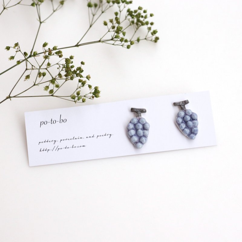 Grape earrings - ต่างหู - เครื่องลายคราม สีม่วง