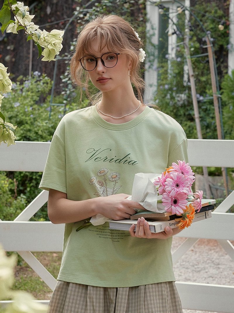 Orla 簡約圓領復古花卉系列小雛菊印花100%純棉短袖T恤 - 女 T 恤 - 棉．麻 綠色