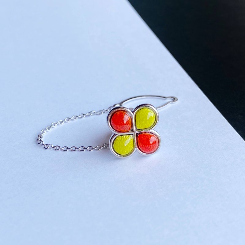 クローバー【ビタミンイエロー Vitamin Yellow】七宝焼のタイタック ラペルピン 純銀胎七宝 - 領帶/領帶夾 - 其他材質 橘色