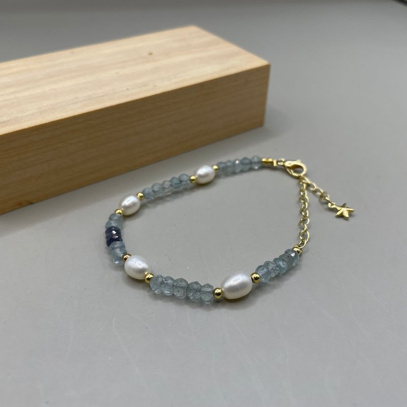 Cangshan Snow. Aquamarine + Natural Pearl Bracelet. 14K Gold Injected Bracelet, Natural Crystal Wenchuang Handmade - Bracelets - Crystal 