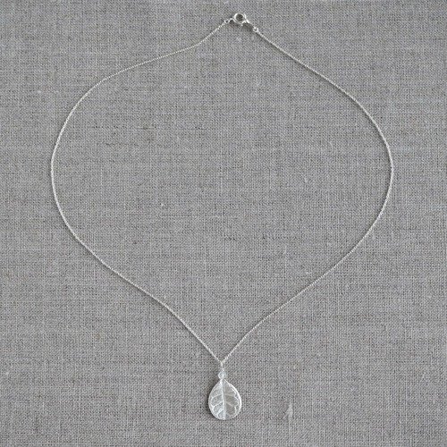 Feijoa small leaf stone necklace [P076SV(ST)]