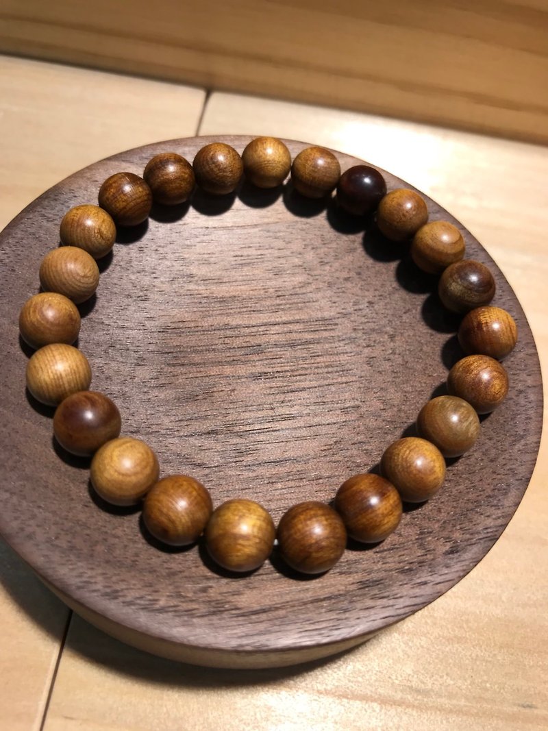 Xinxinzhai Taiwan Xiao Nan Staff Seiko Beautiful Boutique 8mm Hand Beads Beads Bracelet Dai Ping'an - Bracelets - Wood Brown