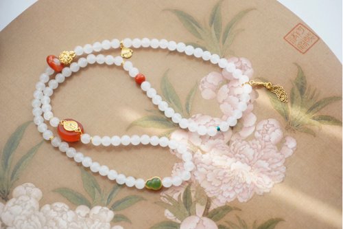 Angel's tears 天使之淚 Jewelry Design 天然和田玉-白玉 碧玉葫蘆南紅跑環、 黃財神隔珠設計多圈手串手s