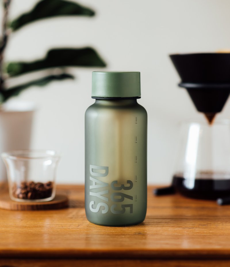防漏 禮物 熱冷泡茶咖啡濾網 輕巧隨身瓶隨行杯- 霧面綠365 550ml - 水瓶/水壺 - 塑膠 綠色